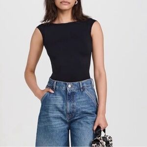 Intimately Free People | Women's Low Back Tee | XS/S | Basic Tee | NWOT